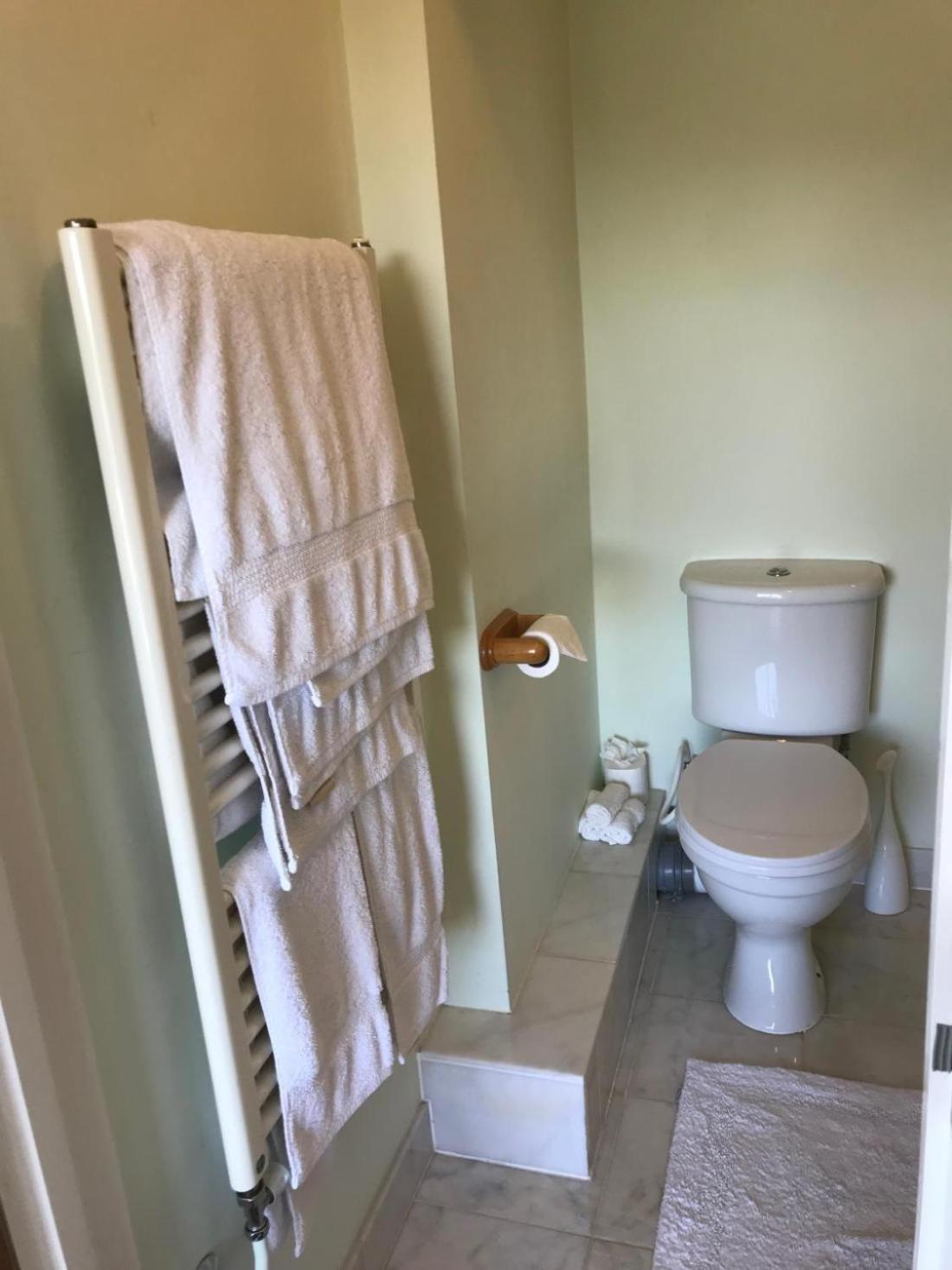 Room In Guest Room - Orchard Manor, Fore Street, Probus, Tr24Ly, Nr ترورو المظهر الخارجي الصورة